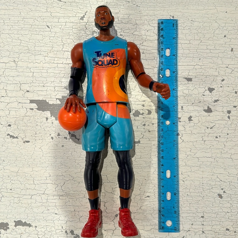 Lebron James tune squad  Space Jam figurine 12” tall